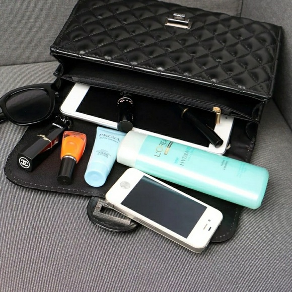 Designer Purses - Picture 2 of 4